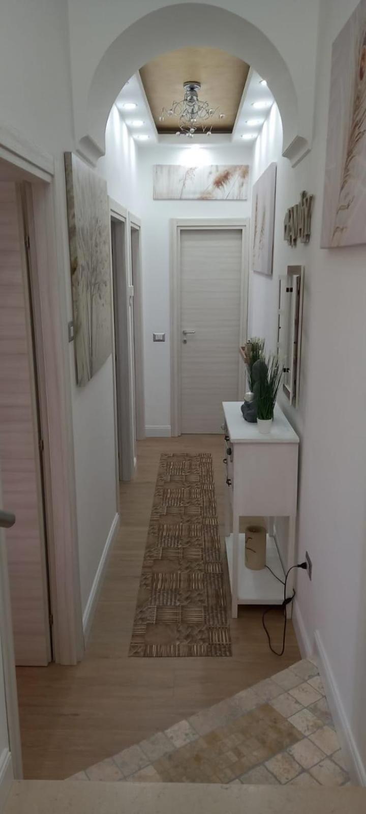 My Family Intero Appartamento Con Parcheggio Privato بوتنزا المظهر الخارجي الصورة
